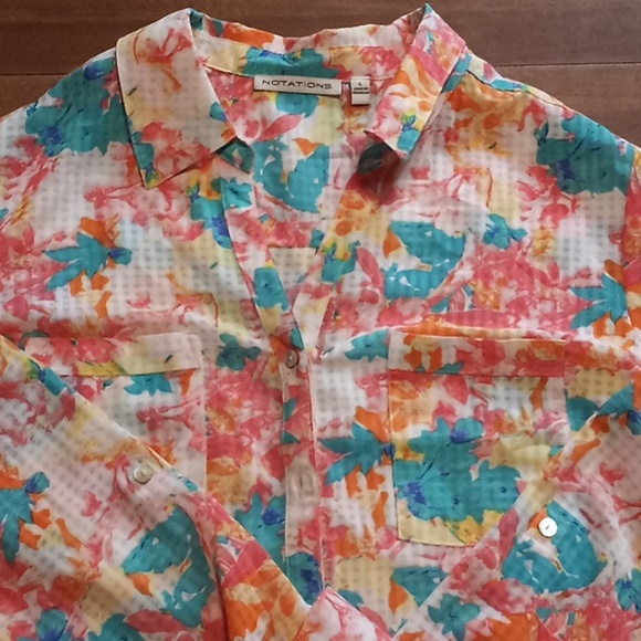 Notations Floral Sheer Quarter Sleeve Button Up Blouse size L 2 Front Pockets - Picture 2 of 4